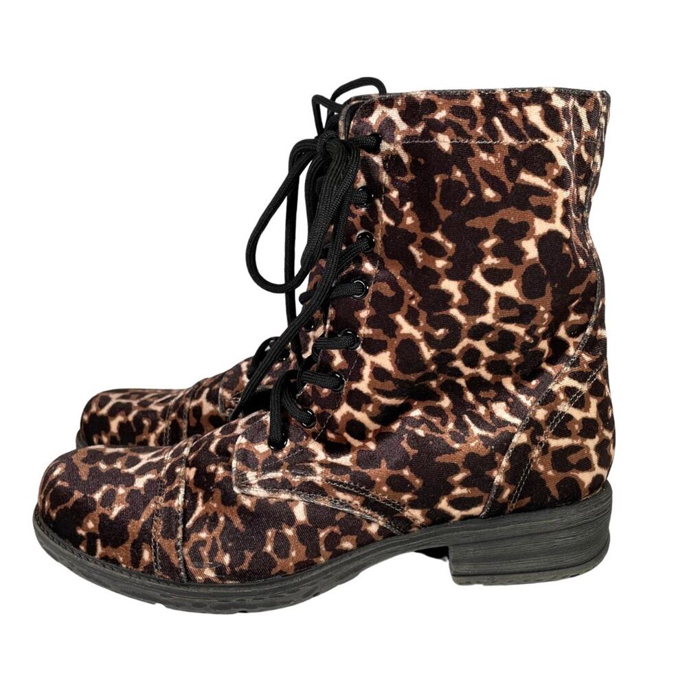 Very Volatile Underground Combat Boot Women’s US 8 Leopard Print Velvet Flocked